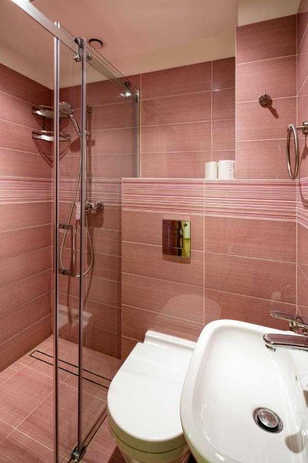 Old Riga Two Bedroom Apartment At Galleria Екстериор снимка